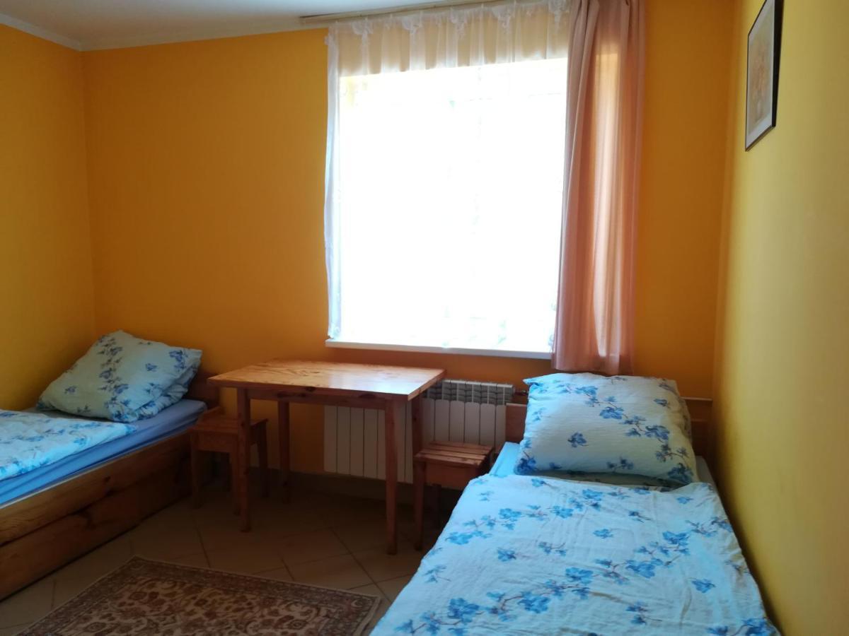 U Wikinga Hotell Zastan Exteriör bild