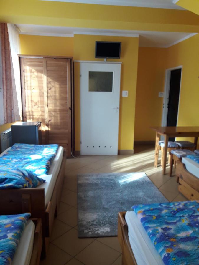 U Wikinga Hotell Zastan Exteriör bild